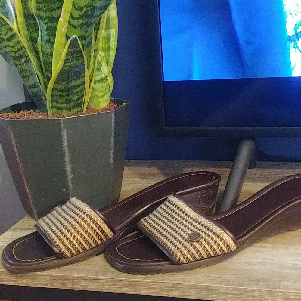 Eric Javits brown sandals